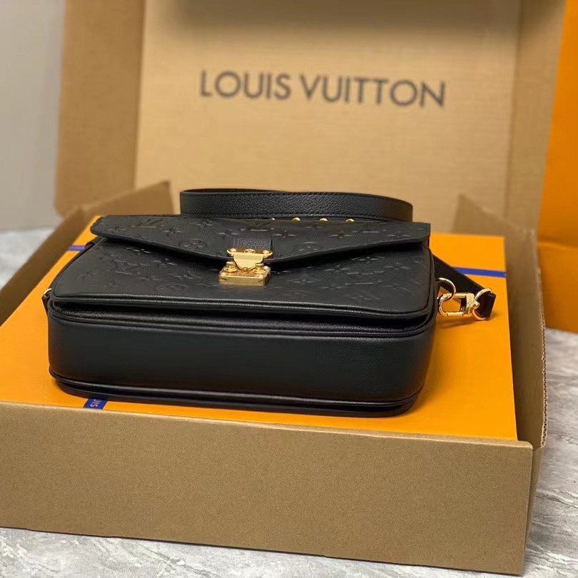 Louis Vuitton Pochette Metis(25-19-7cm)  M41487 - DopestKickz