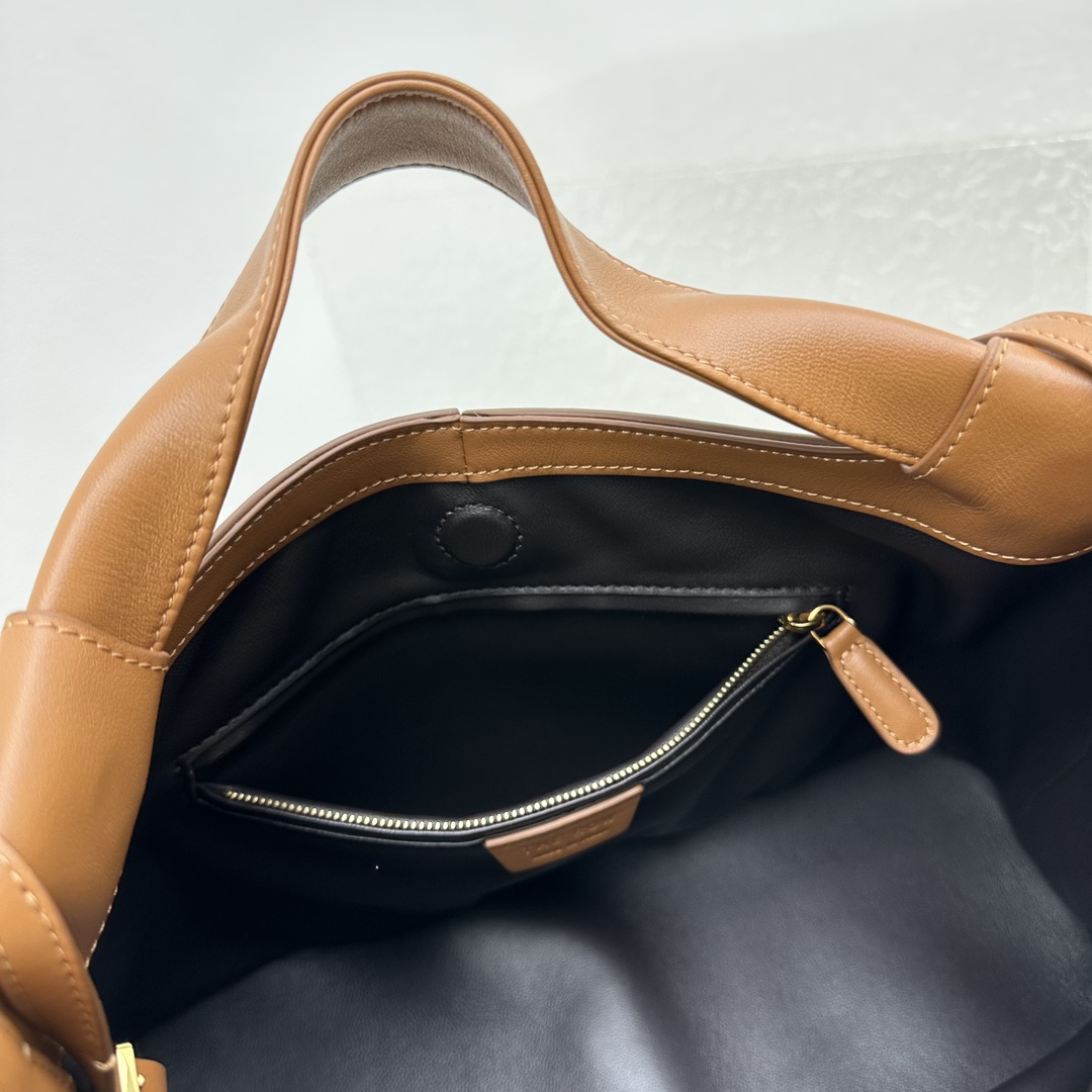 The Row Camdem Bag  ( 32x23x14cm) - DopestKickz