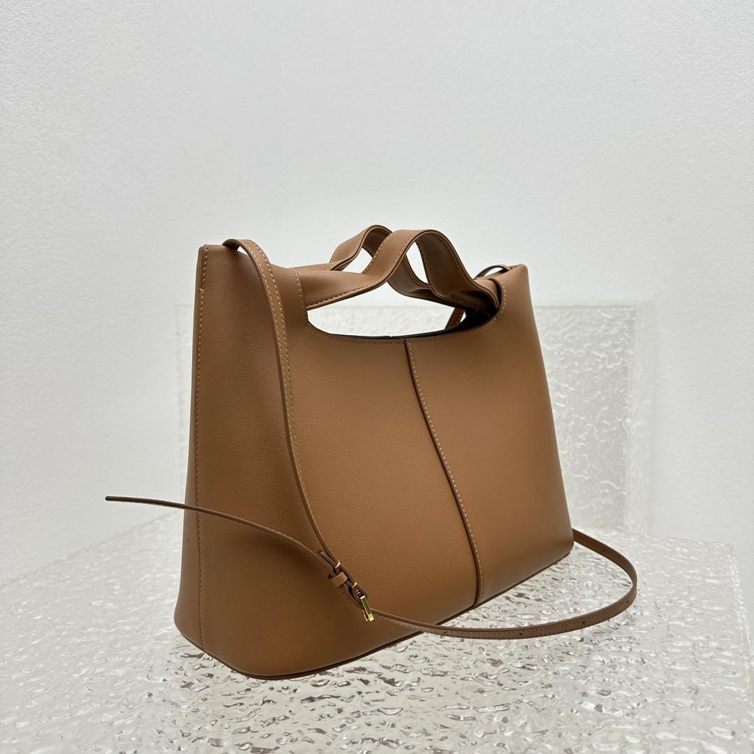 The Row Camdem Bag  ( 32x23x14cm) - DopestKickz