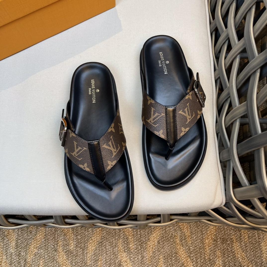 Louis Vuitton Flip Flops - DopestKickz