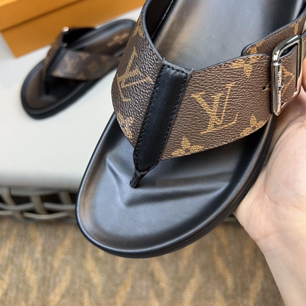 Louis Vuitton Flip Flops - DopestKickz