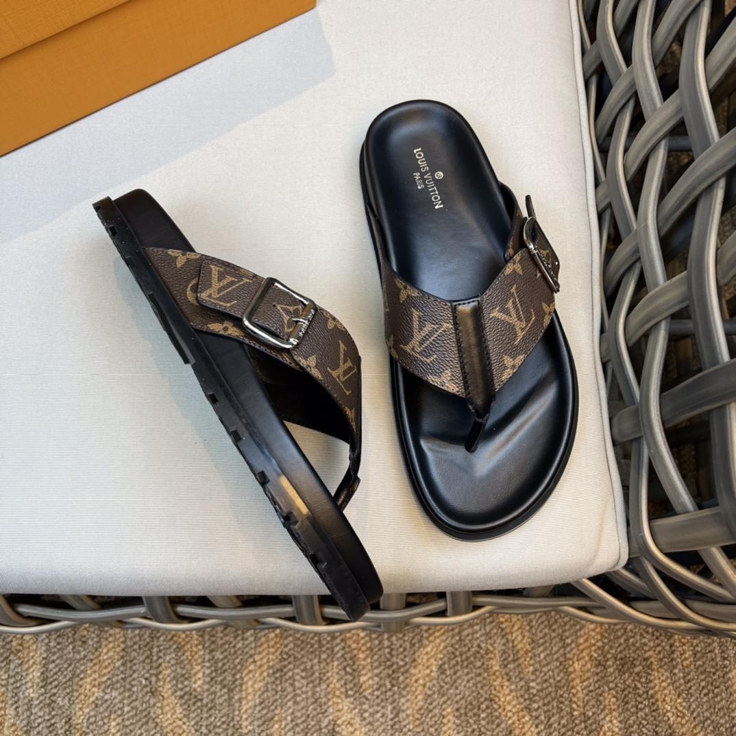 Louis Vuitton Flip Flops - DopestKickz