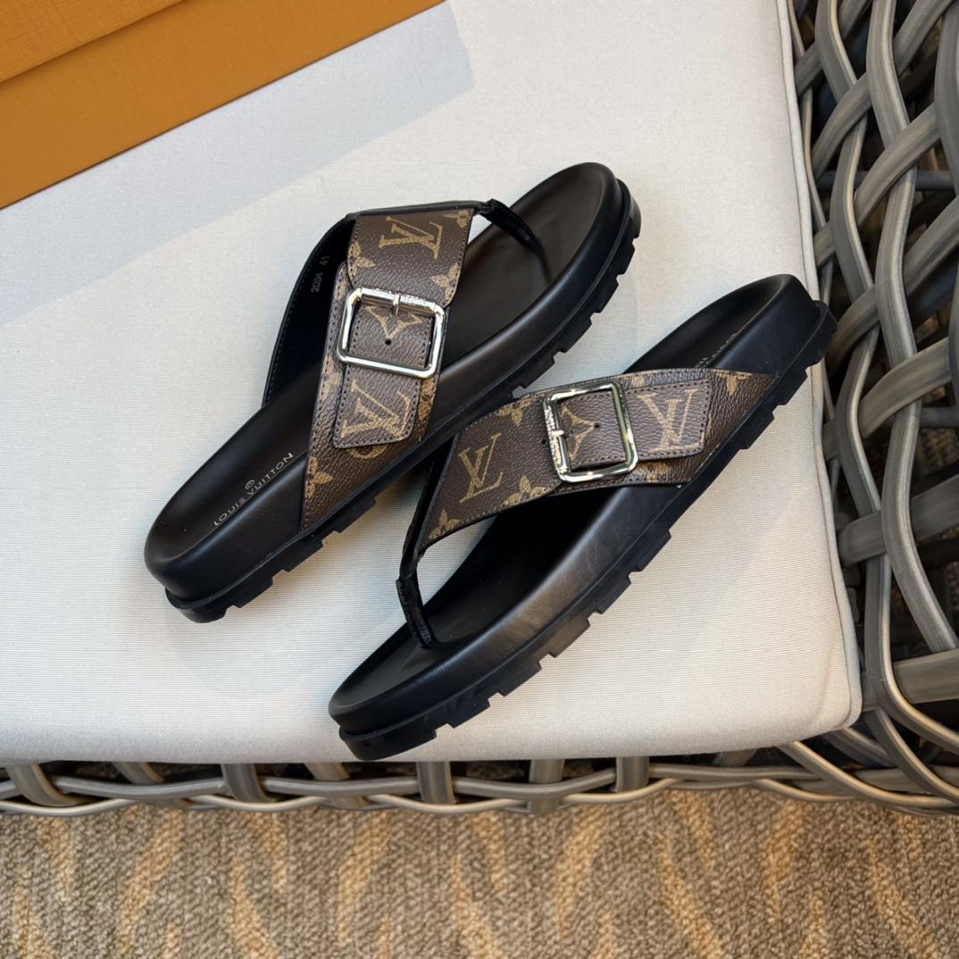 Louis Vuitton Flip Flops - DopestKickz
