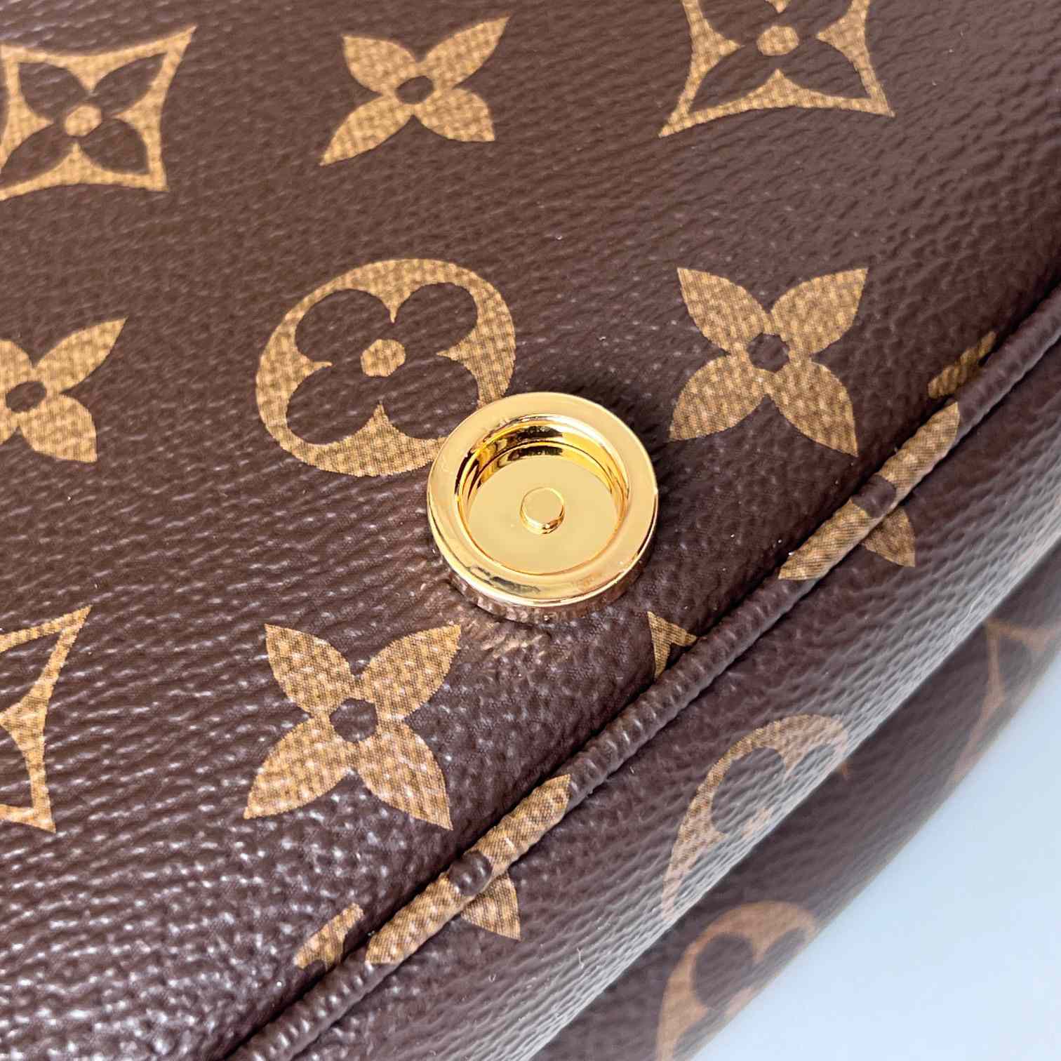 Louis Vuitton Saumur BB (20x15x7.5cm)   M46740 - DopestKickz