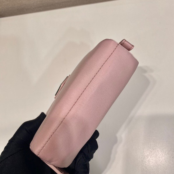 Prada Re-Nylon Necessaire - DopestKickz