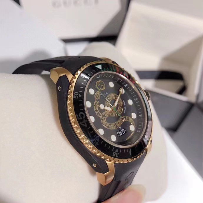 Gucci Dive Gold Plated Snake Dial - DopestKickz