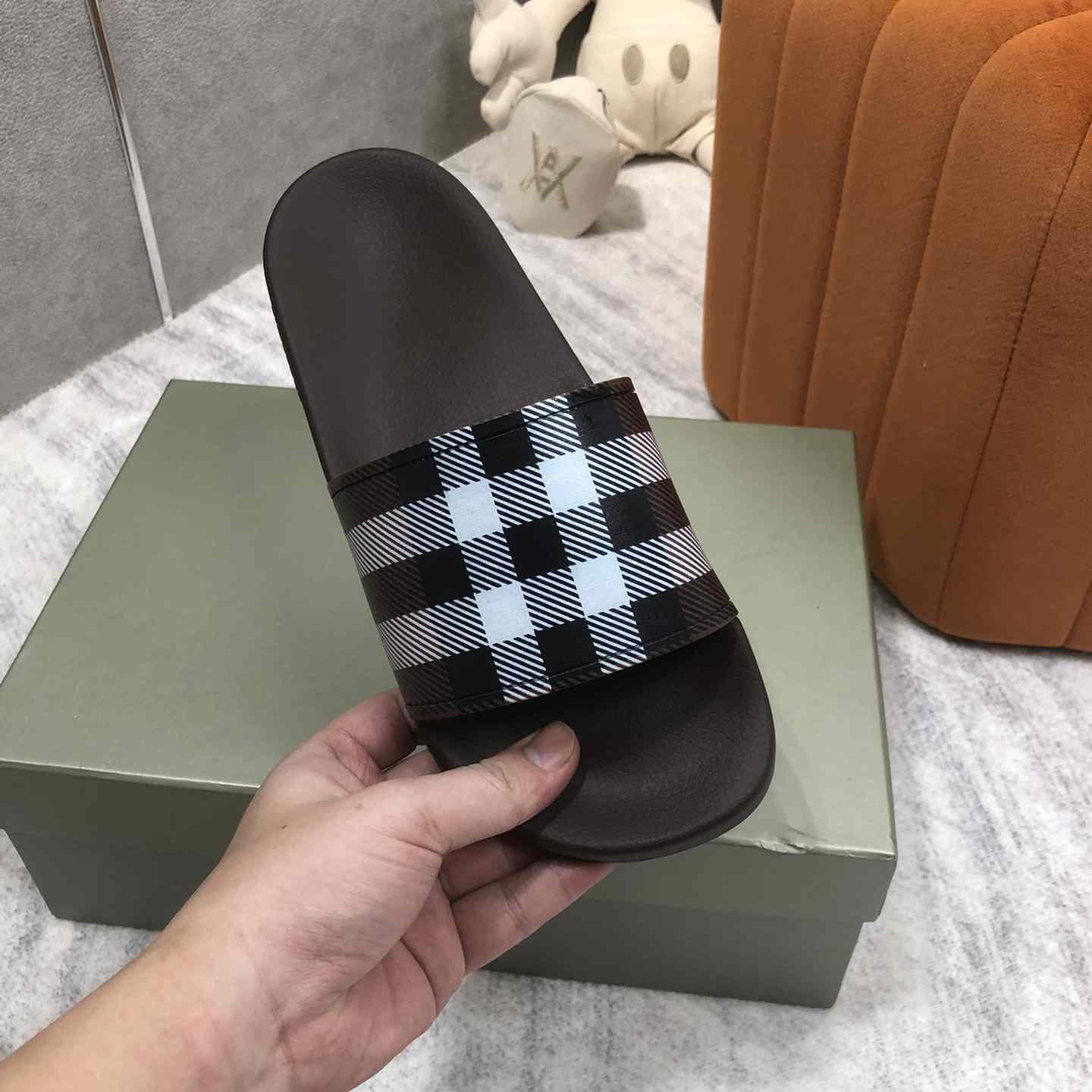Burberry Check Print Slides - DopestKickz