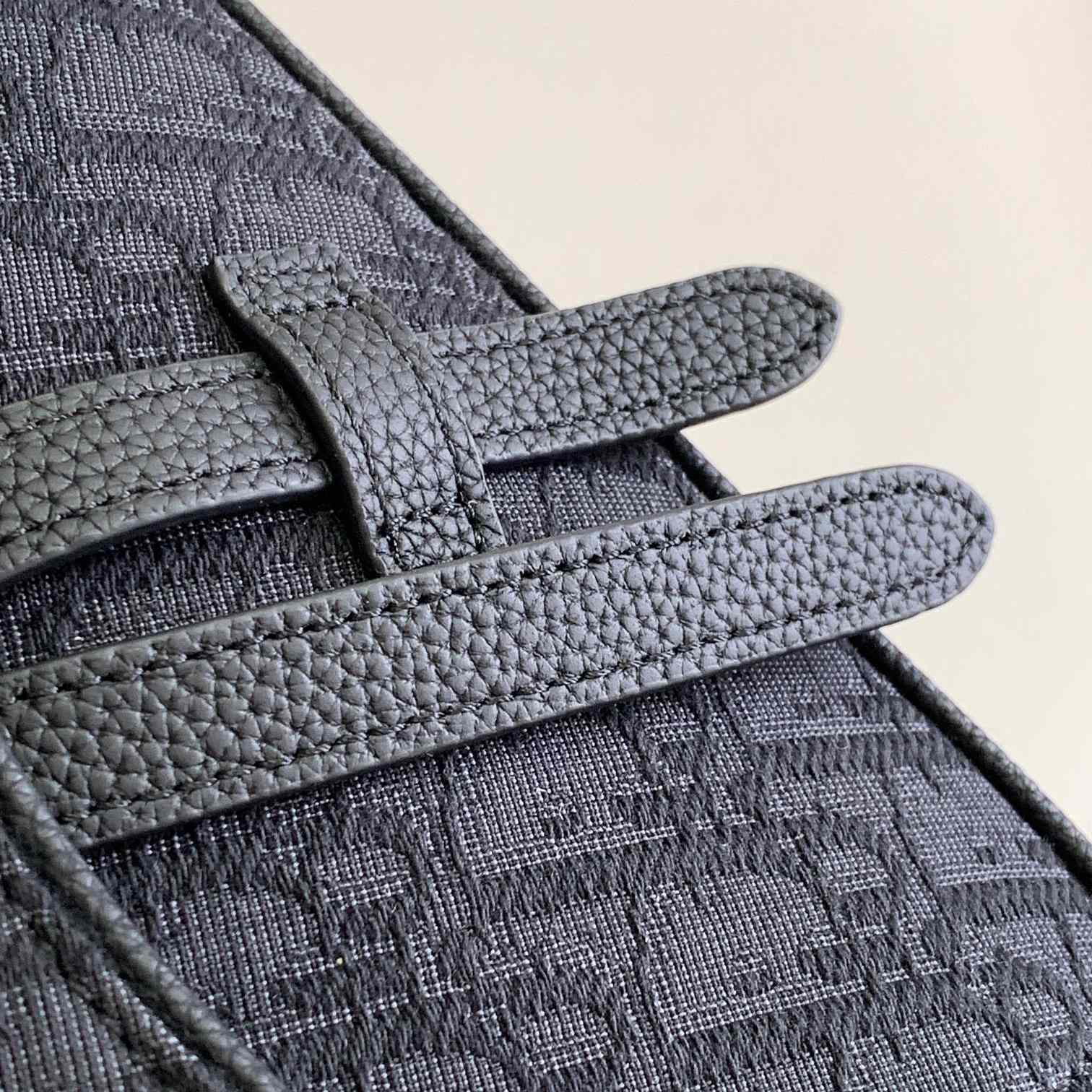 Dior Saddle Bag   (20 x 28.6 x 5cm) - DopestKickz