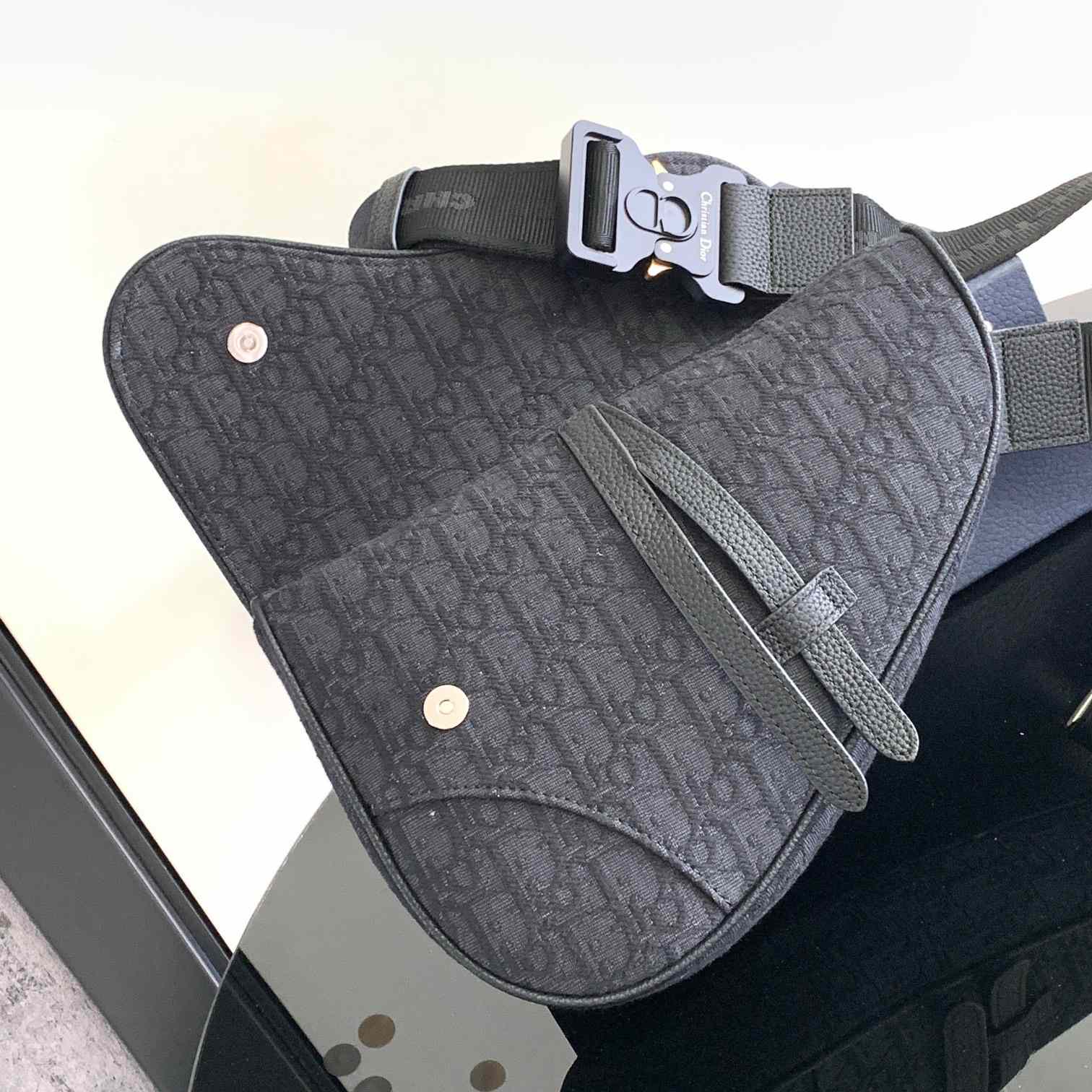 Dior Saddle Bag   (20 x 28.6 x 5cm) - DopestKickz