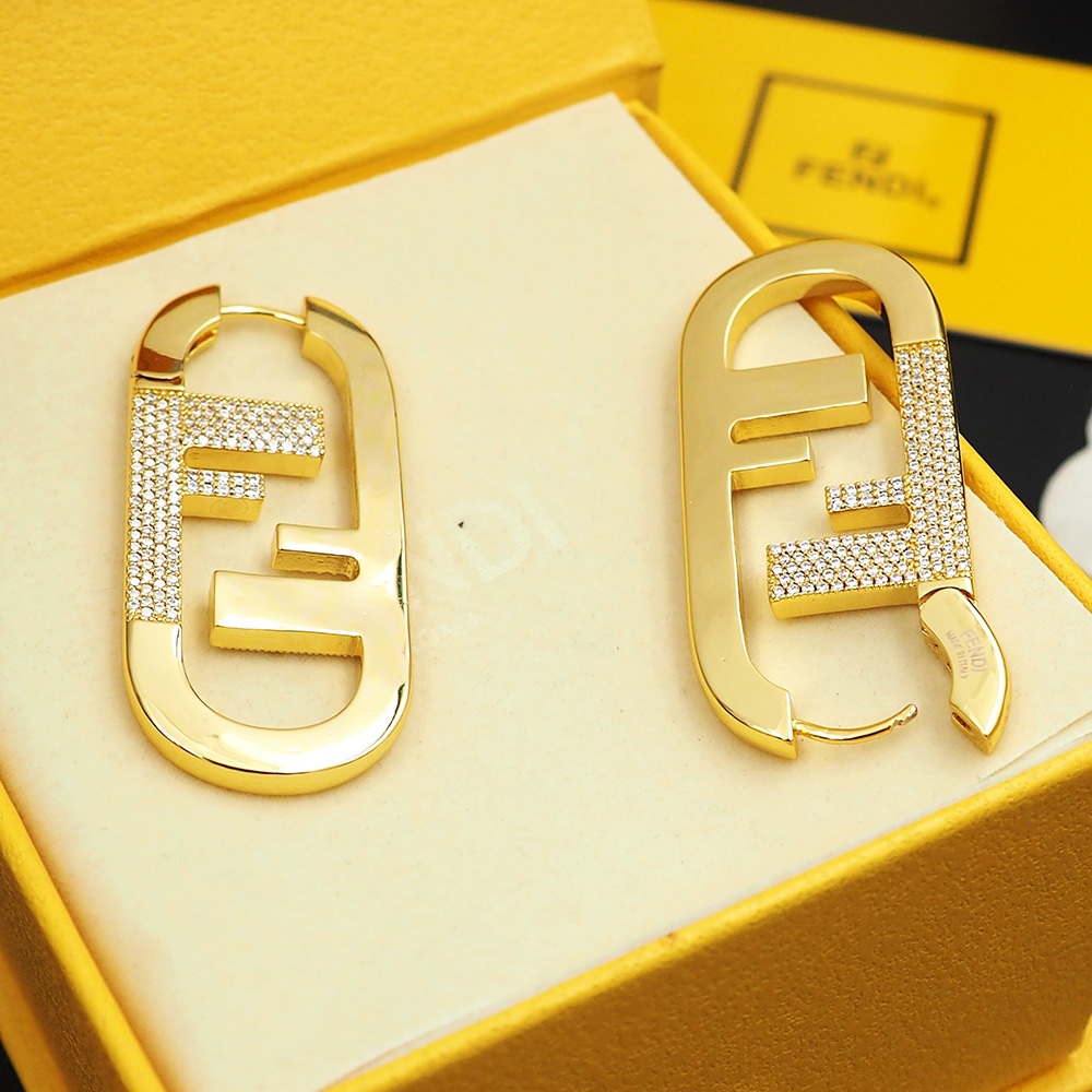 Fendi O’Lock Single Earring - DopestKickz