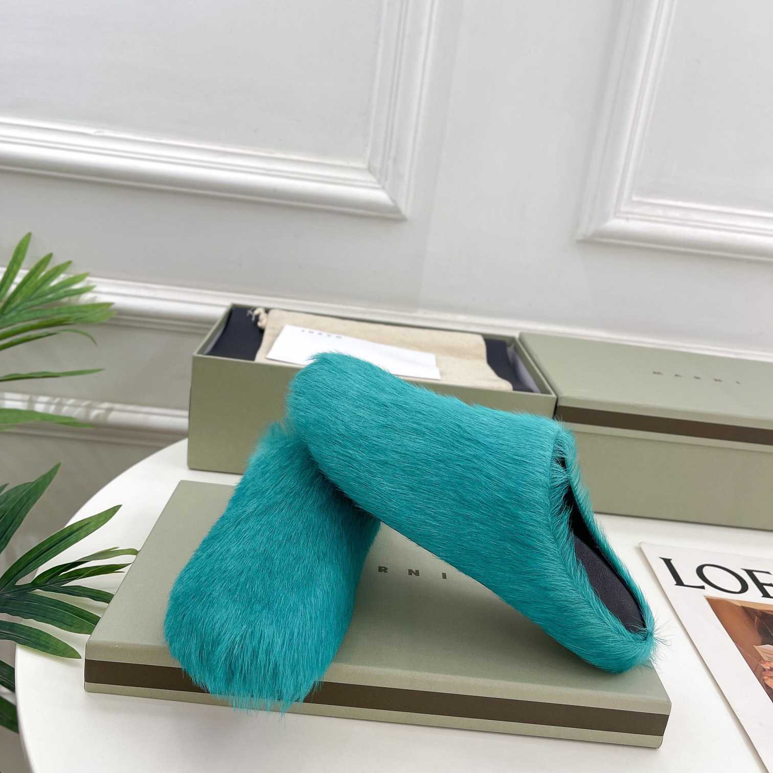 Marni Fussbett Slip-On Flat Mules - DopestKickz