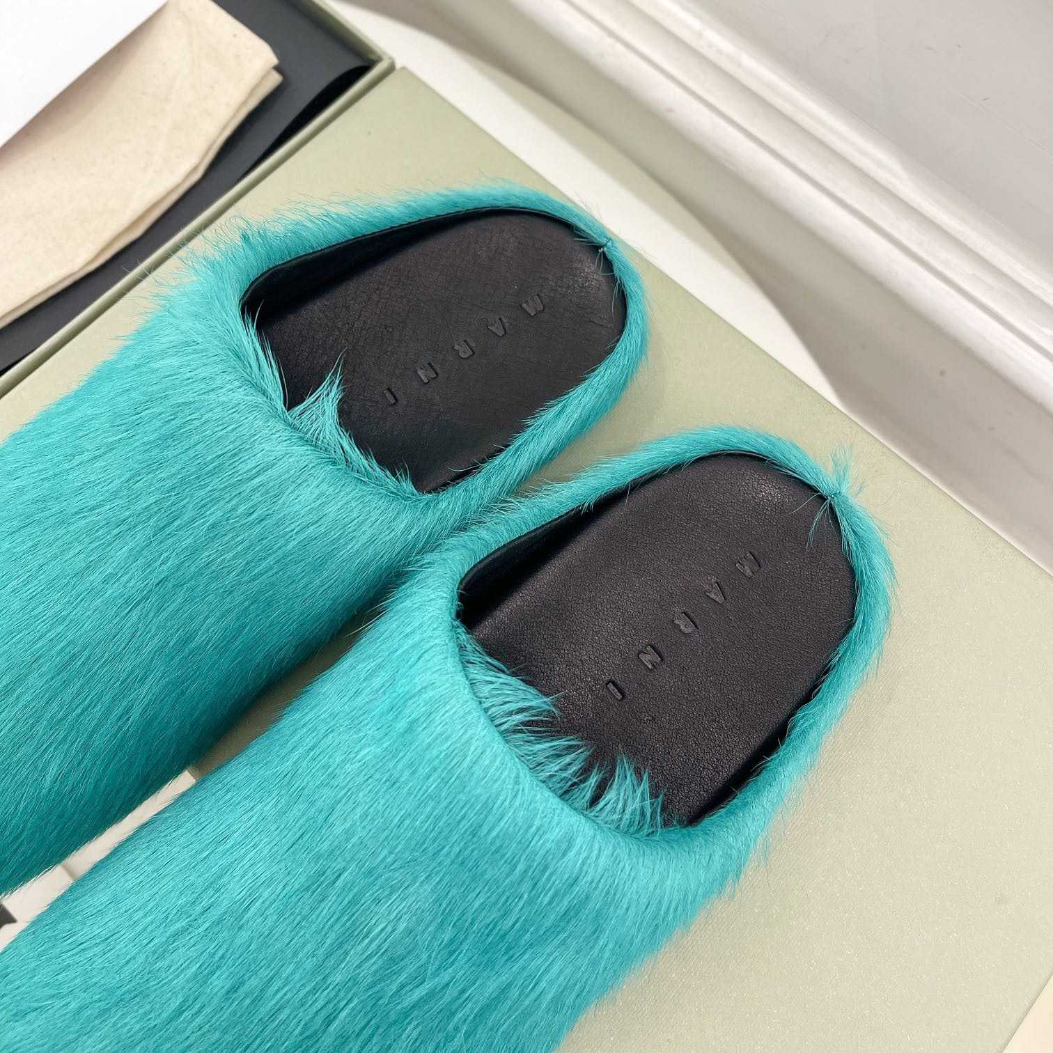 Marni Fussbett Slip-On Flat Mules - DopestKickz