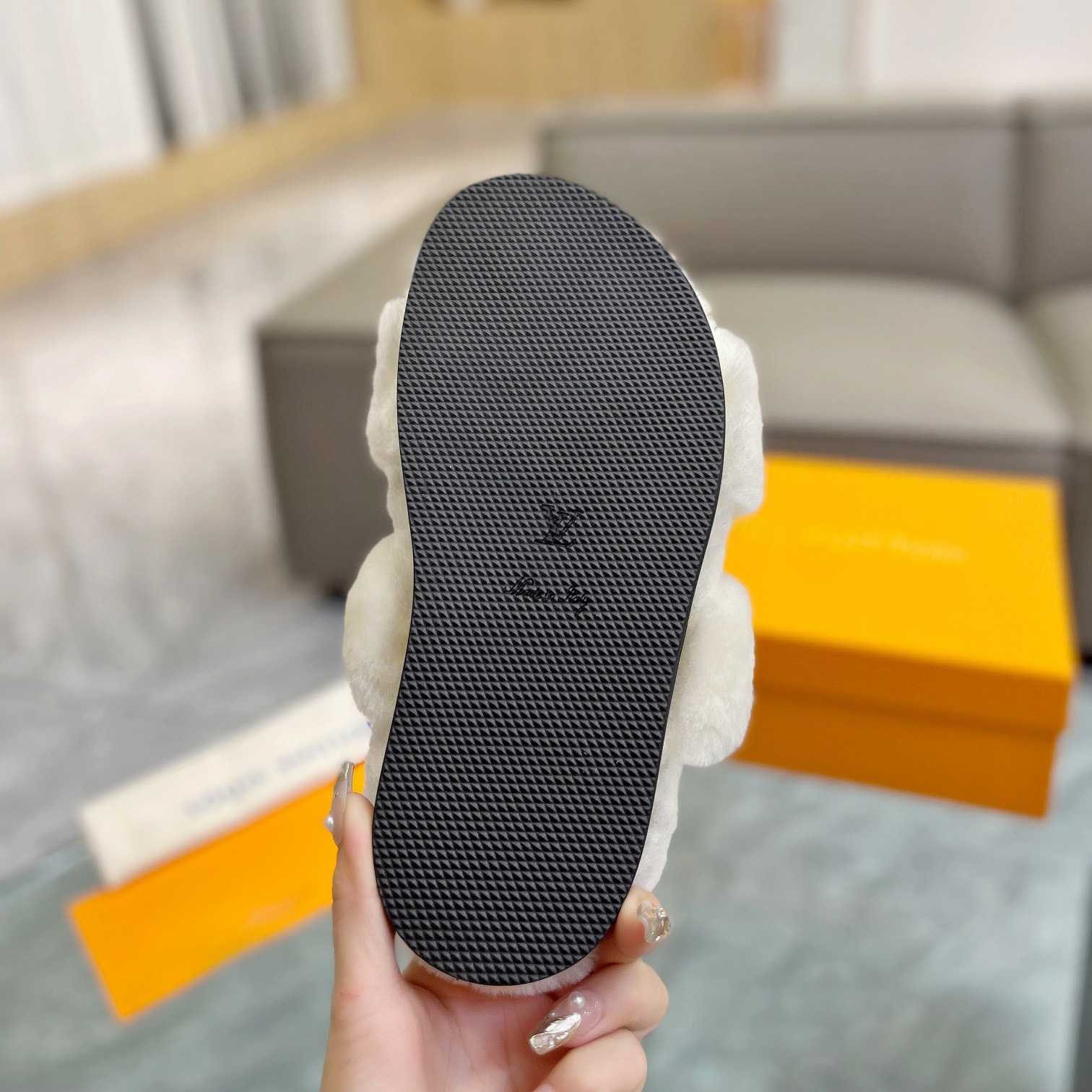 Louis Vuitton LV Sunset Comfort Flat Mule - DopestKickz