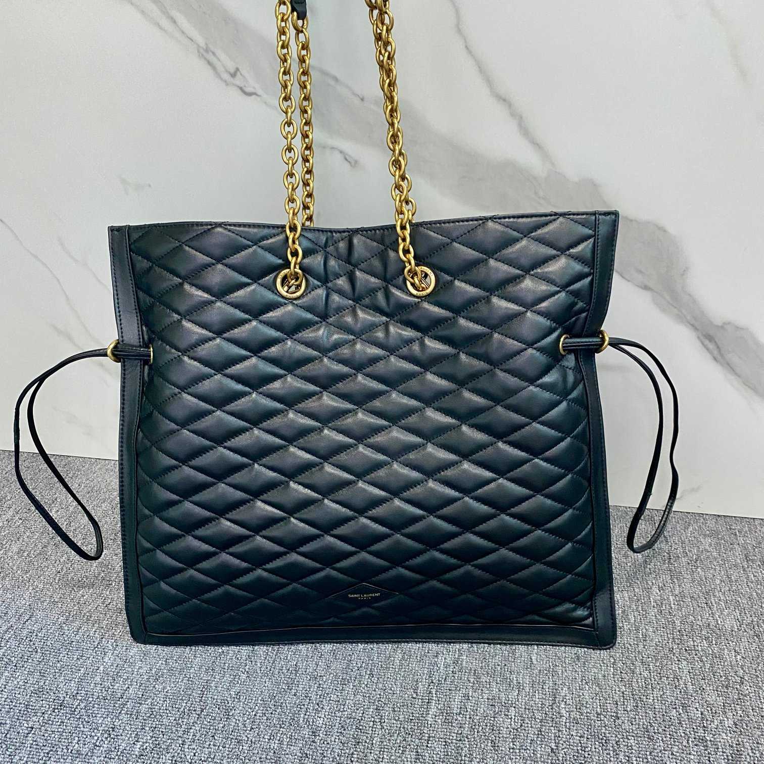Saint Laurent Quilted Shoulder Bag (41.1x3x36.8cm) - DopestKickz