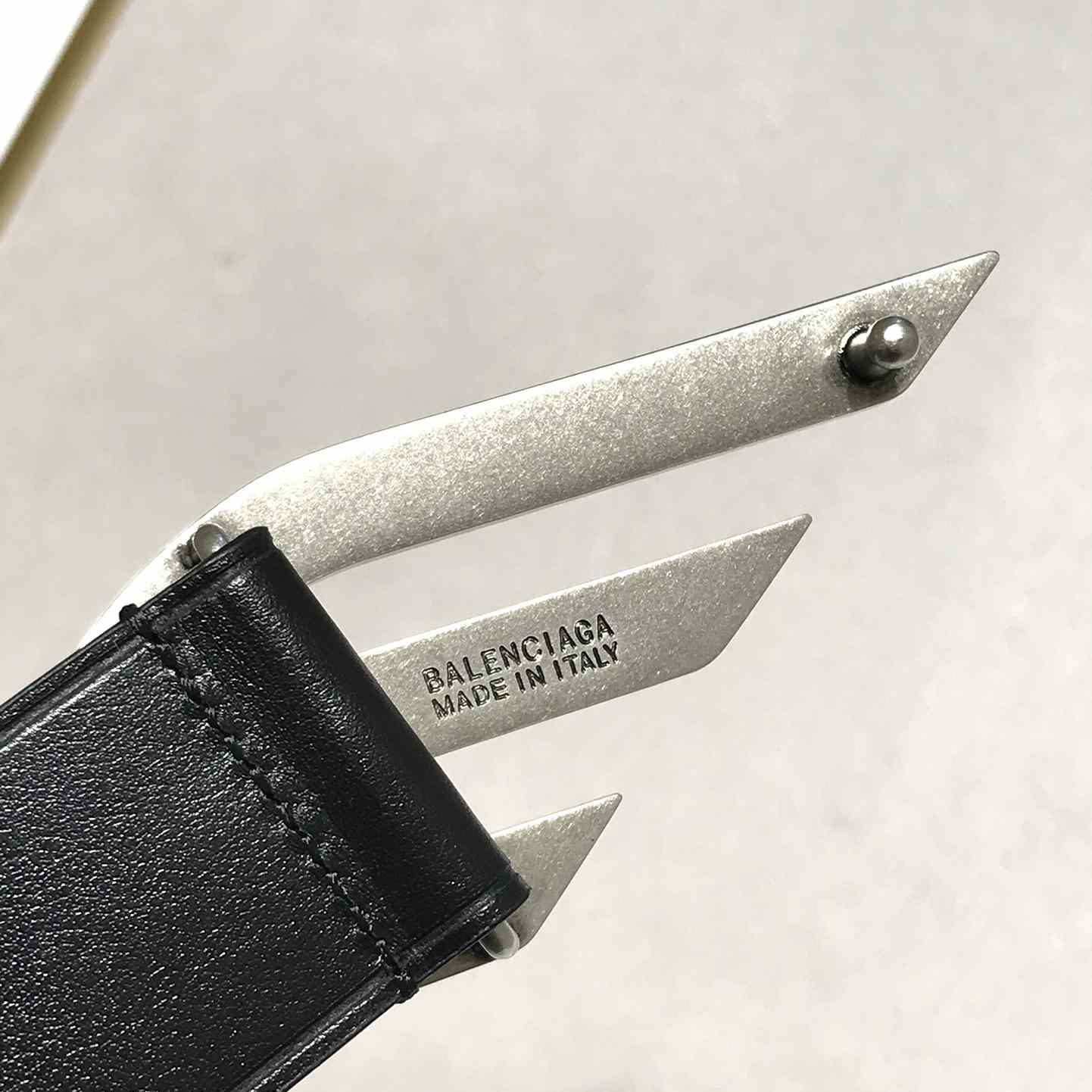 Balenciaga 3B Belt In Black  - DopestKickz