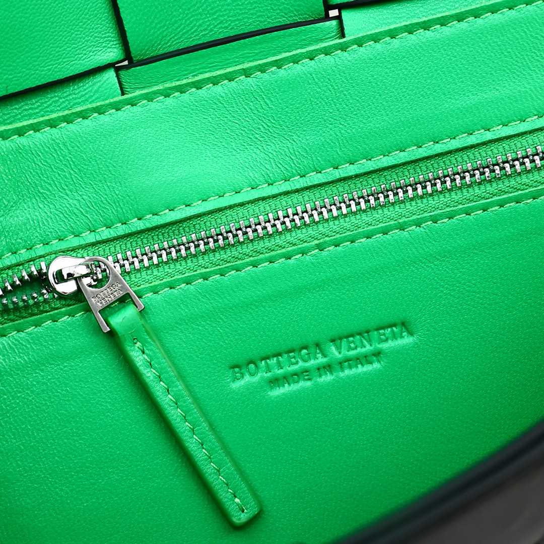 Bottega Veneta Cassette - DopestKickz