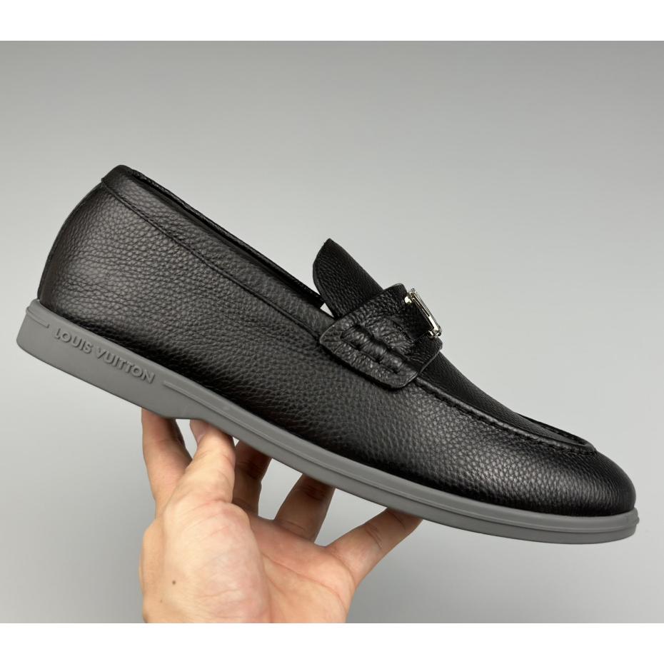 Louis Vuitton Estate Loafer    1A9Z6V - DopestKickz