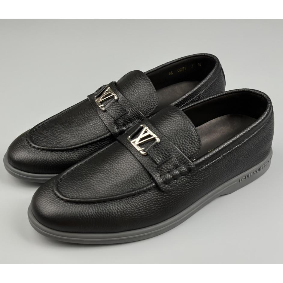 Louis Vuitton Estate Loafer    1A9Z6V - DopestKickz