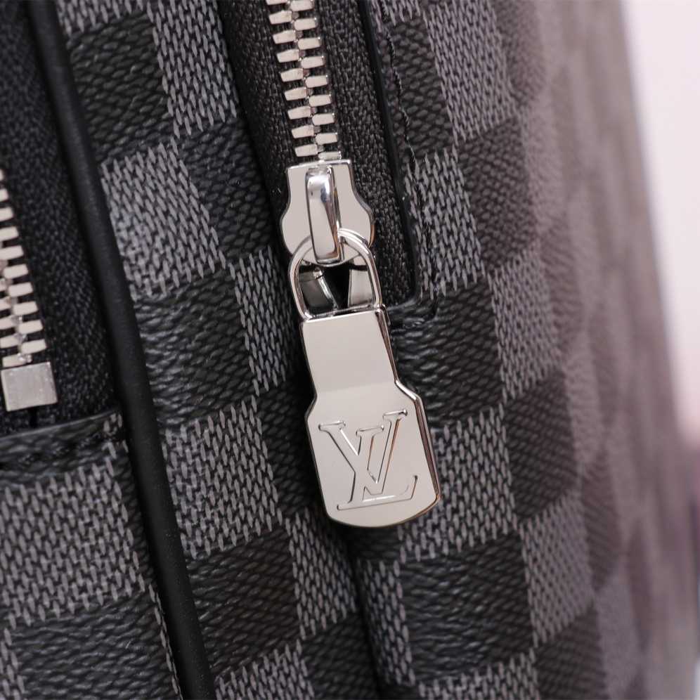 Louis Vuitton Avenue Backpack (40x31x15cm)  N40499 - DopestKickz