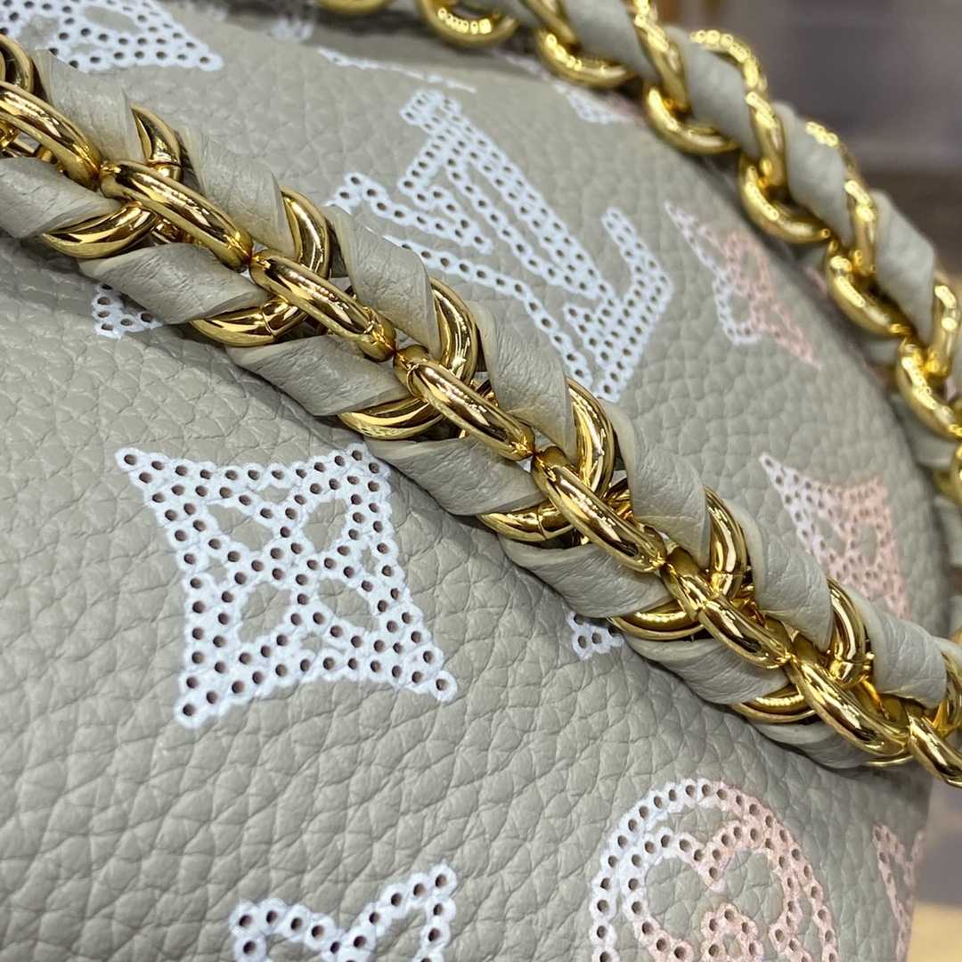 Louis Vuitton Pico Bella (10.5*13*11cm)  M82731 - DopestKickz