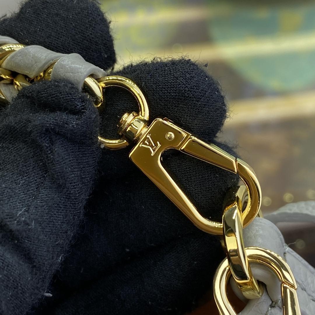 Louis Vuitton Pico Bella (10.5*13*11cm)  M82731 - DopestKickz