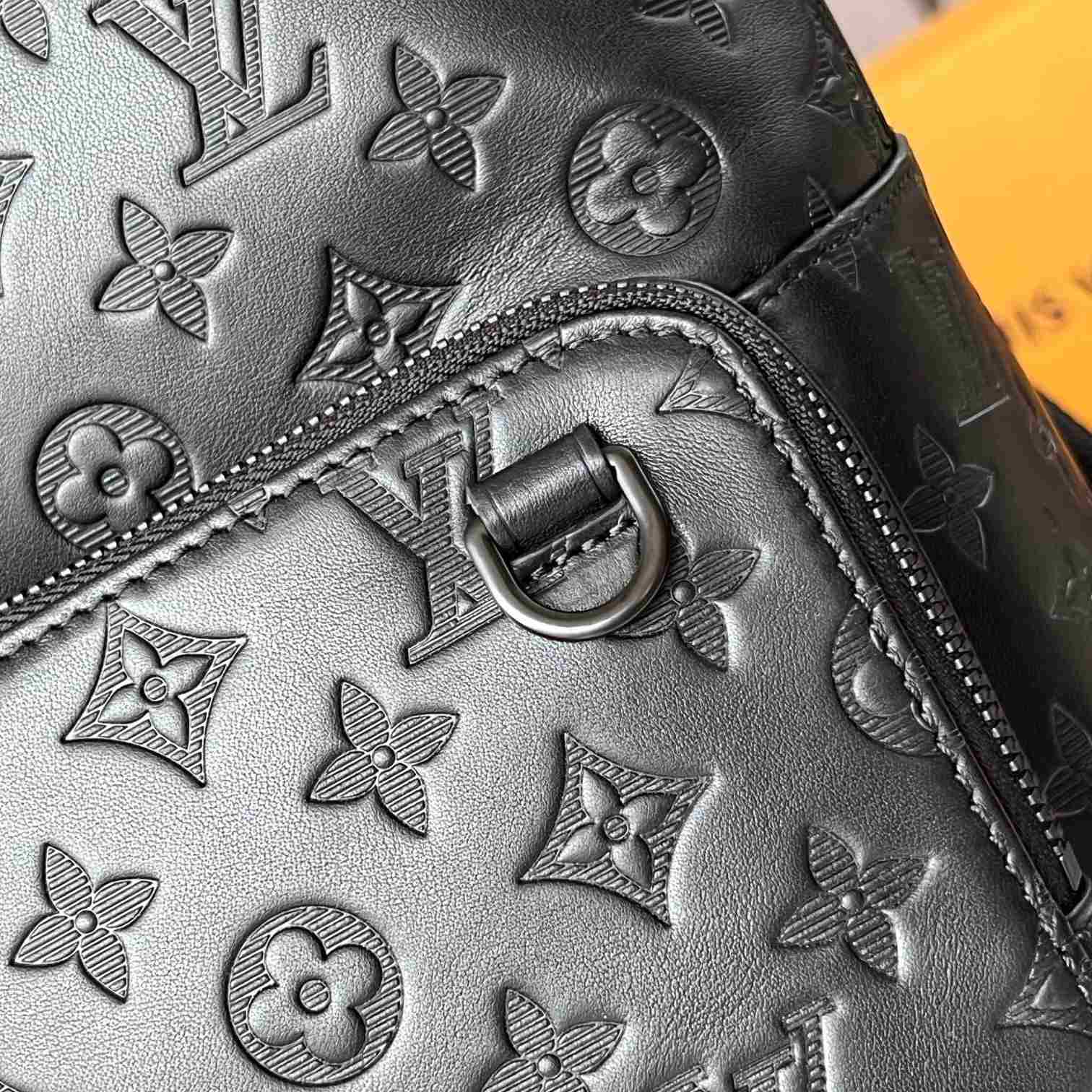 Louis Vuitton Racer Backpack  (33 x 41 x 18cm) M46109 - DopestKickz