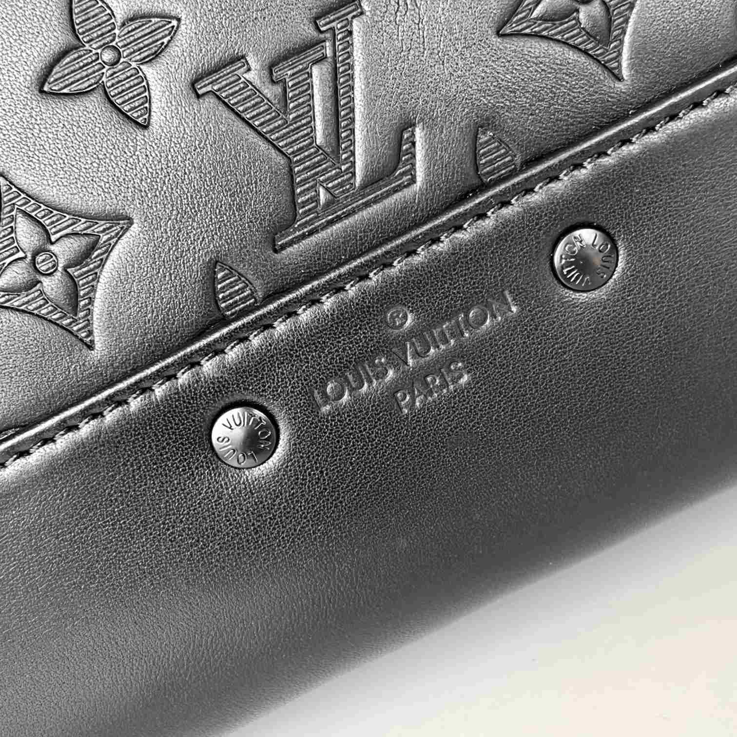 Louis Vuitton Racer Backpack  (33 x 41 x 18cm) M46109 - DopestKickz