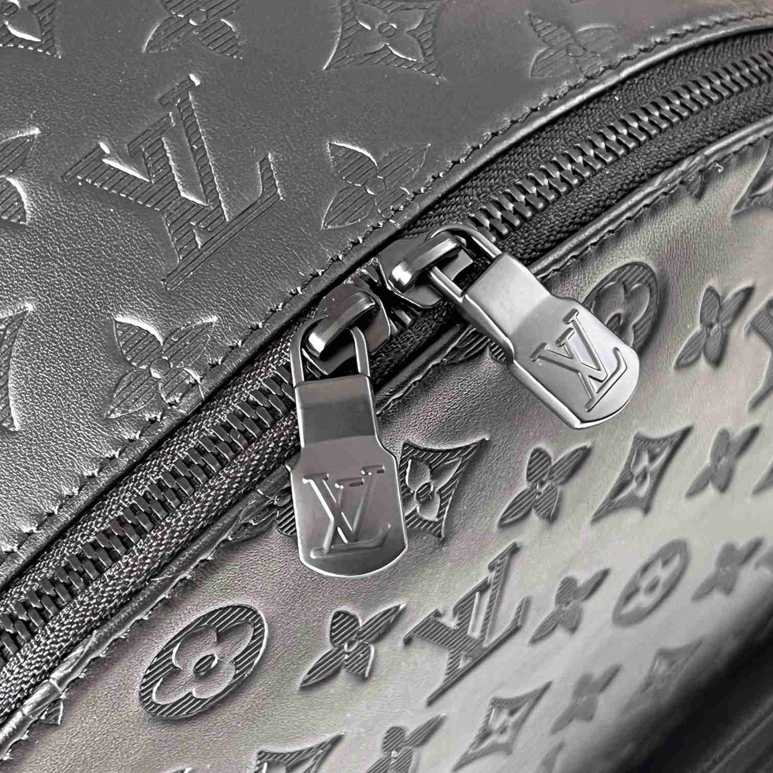 Louis Vuitton Racer Backpack  (33 x 41 x 18cm) M46109 - DopestKickz