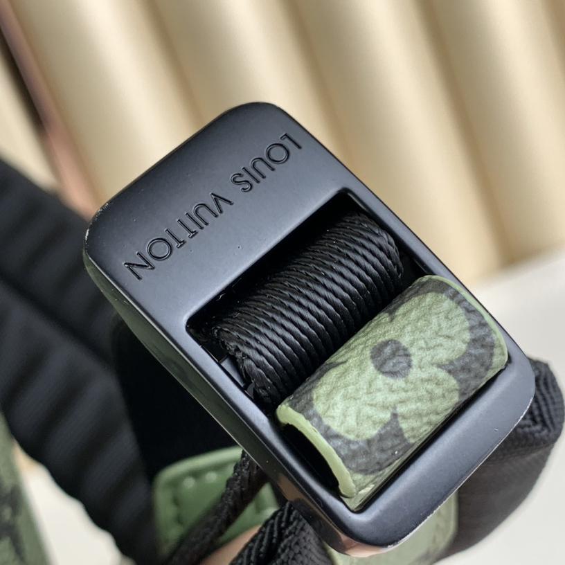 Louis Vuitton Discovery Backpack PM  (29*38*20cm)     M46802 - DopestKickz