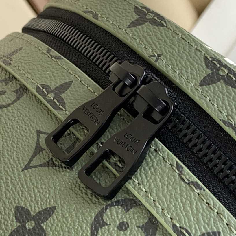 Louis Vuitton Discovery Backpack PM  (29*38*20cm)     M46802 - DopestKickz