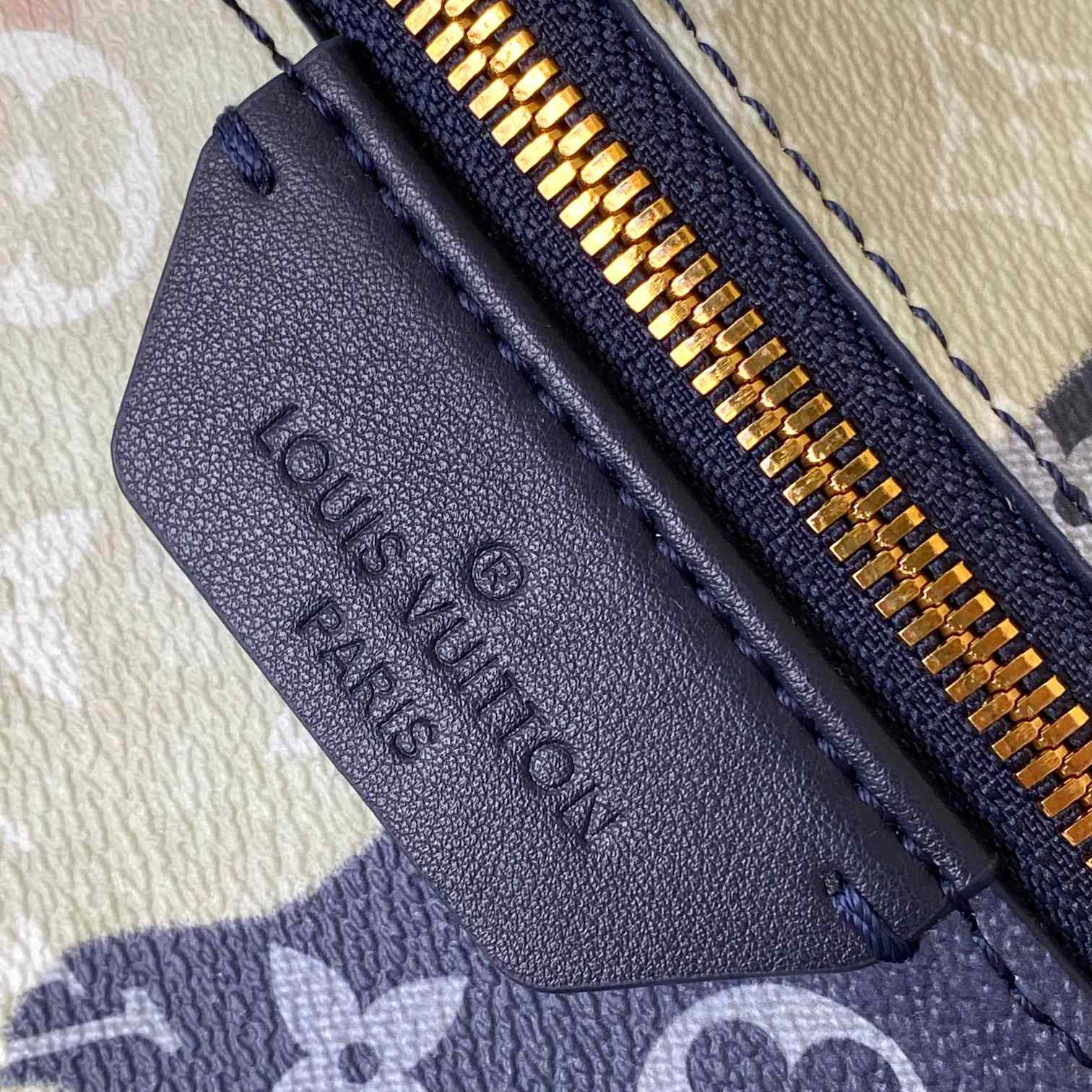 Louis Vuitton Discovery Backpack PM (29-38-20cm)   M46806 - DopestKickz