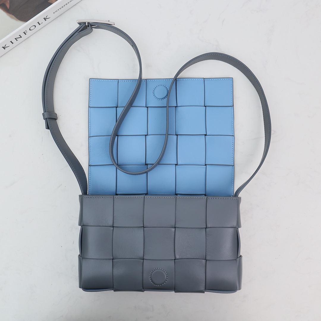 Bottega Veneta Cassette - DopestKickz