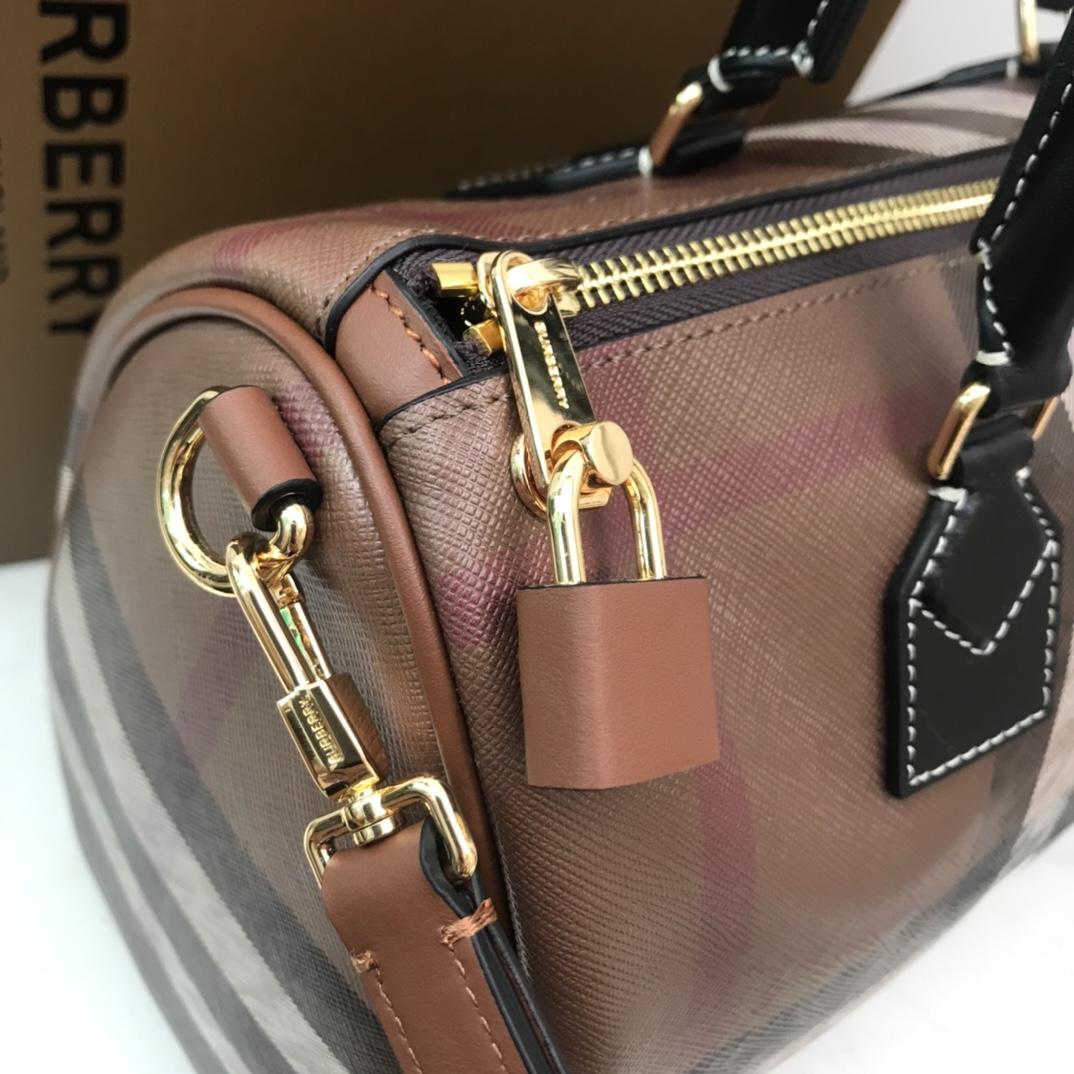 Burberry Medium Check-pattern Leather Bowling Bag (30 x 15 x 21cm) - DopestKickz