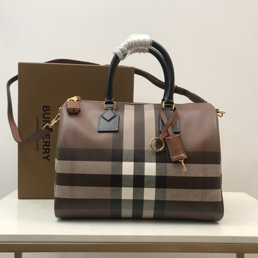 Burberry Medium Check-pattern Leather Bowling Bag (30 x 15 x 21cm) - DopestKickz