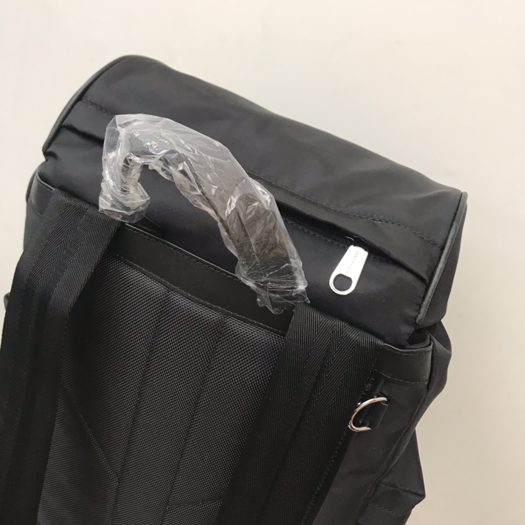 Burberry Murray Backpack - DopestKickz