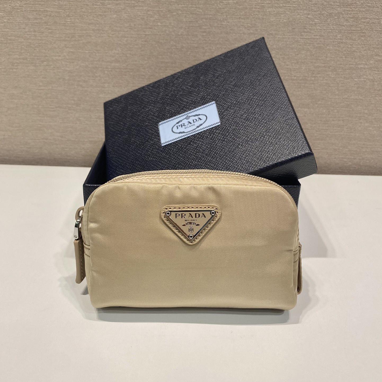 Prada Re-Nylon Necessaire - DopestKickz