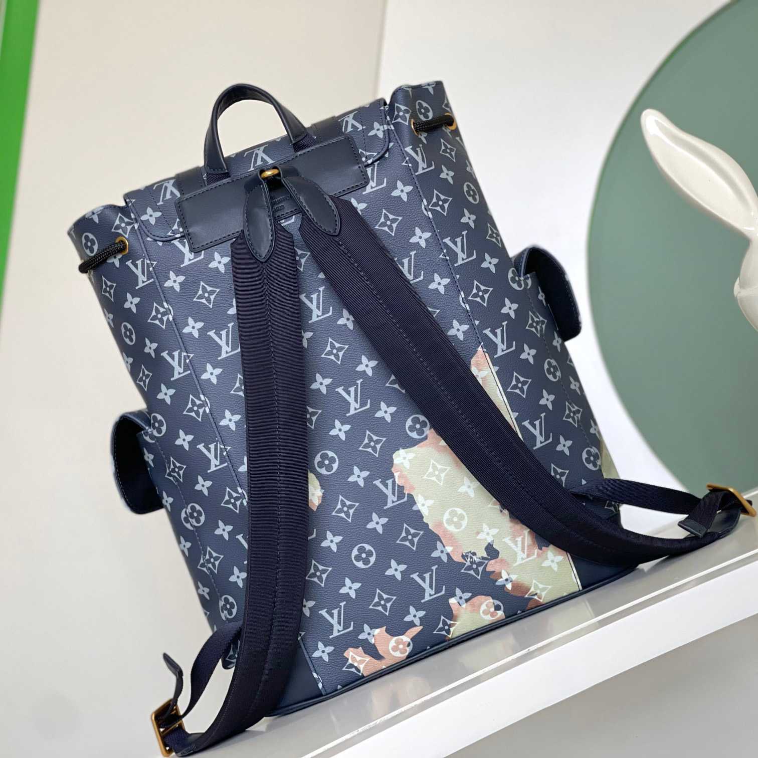 Louis Vuitton Christopher MM (38 x 44 x 21cm)   M46805 - DopestKickz