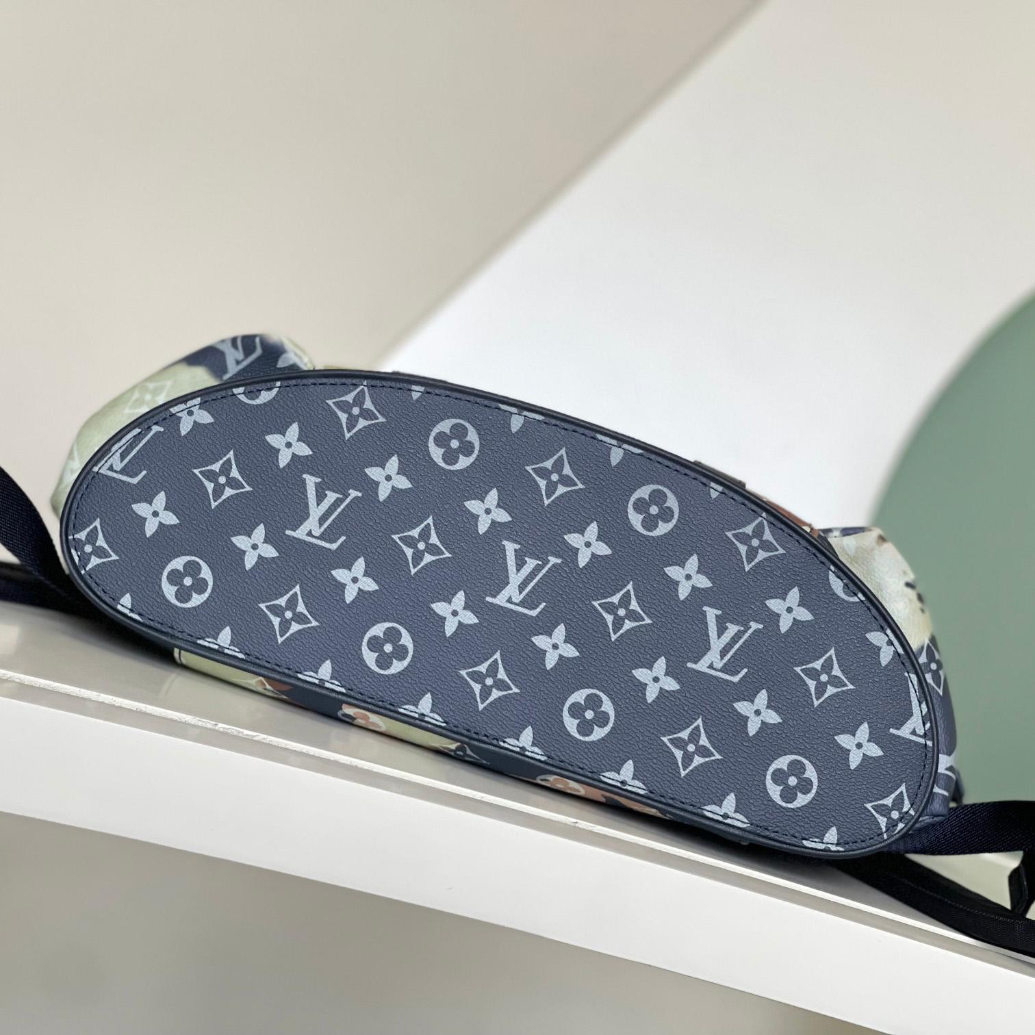 Louis Vuitton Christopher MM (38 x 44 x 21cm)   M46805 - DopestKickz