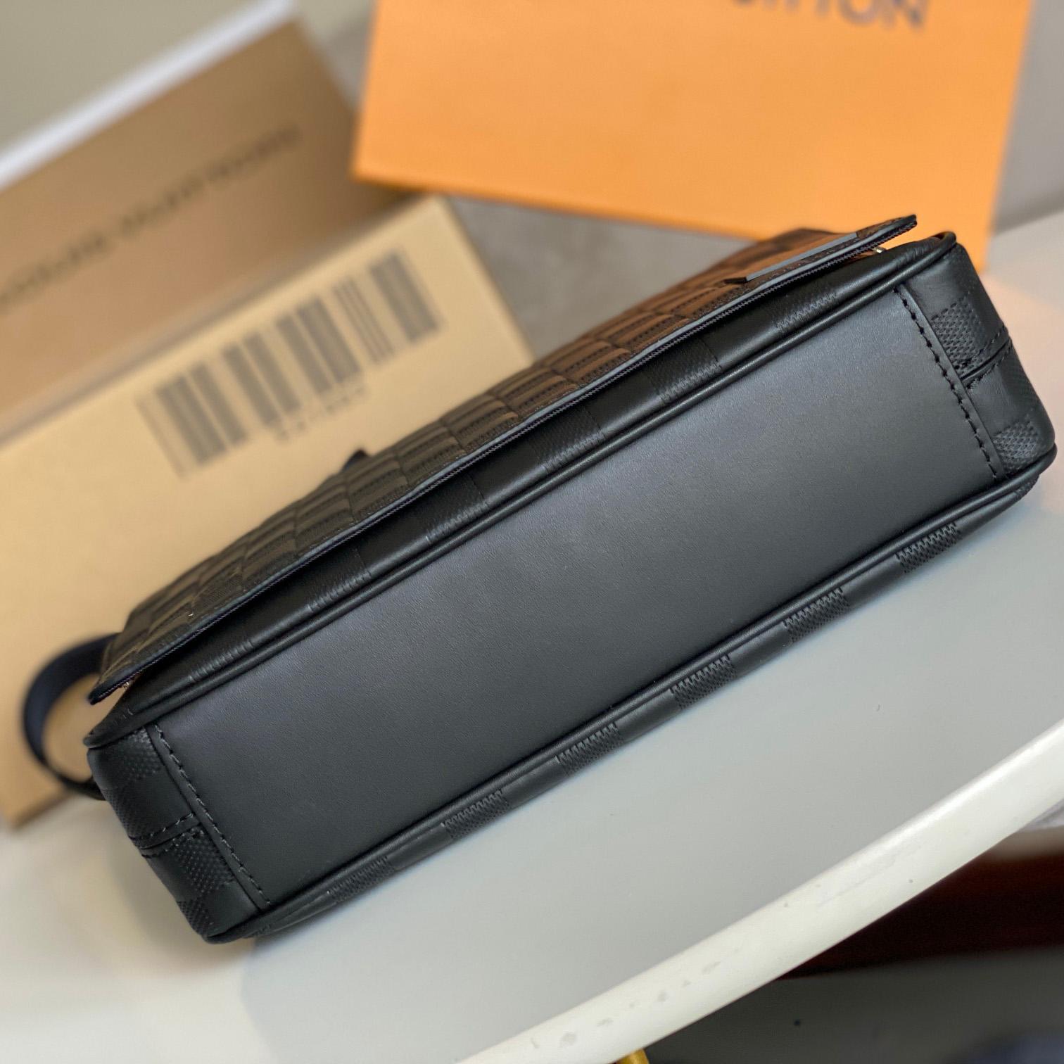 Louis Vuitton District PM (26 x 20 x 7cm)   N42711 - DopestKickz