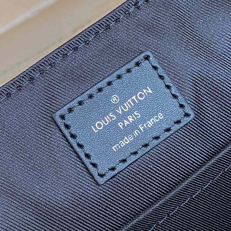 Louis Vuitton District PM (26 x 20 x 7cm)   N42711 - DopestKickz