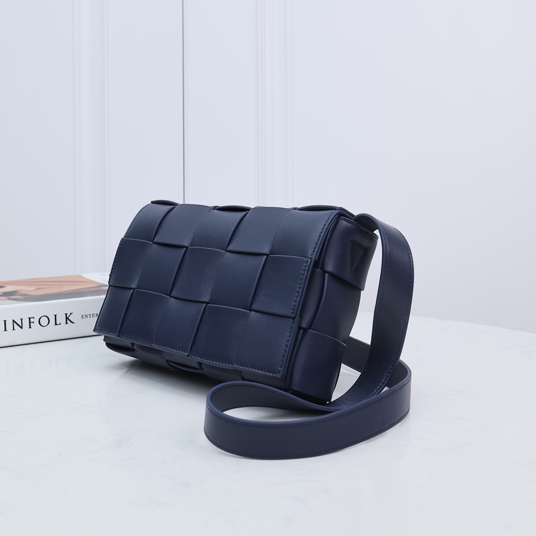 Bottega Veneta Cassette - DopestKickz