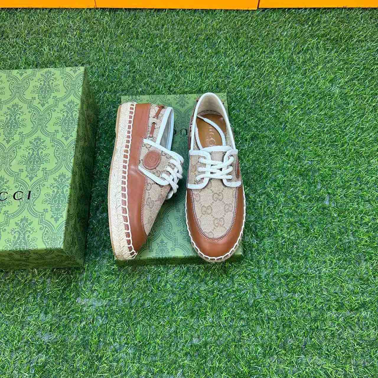 Gucci Lace-up GG Shoe - DopestKickz