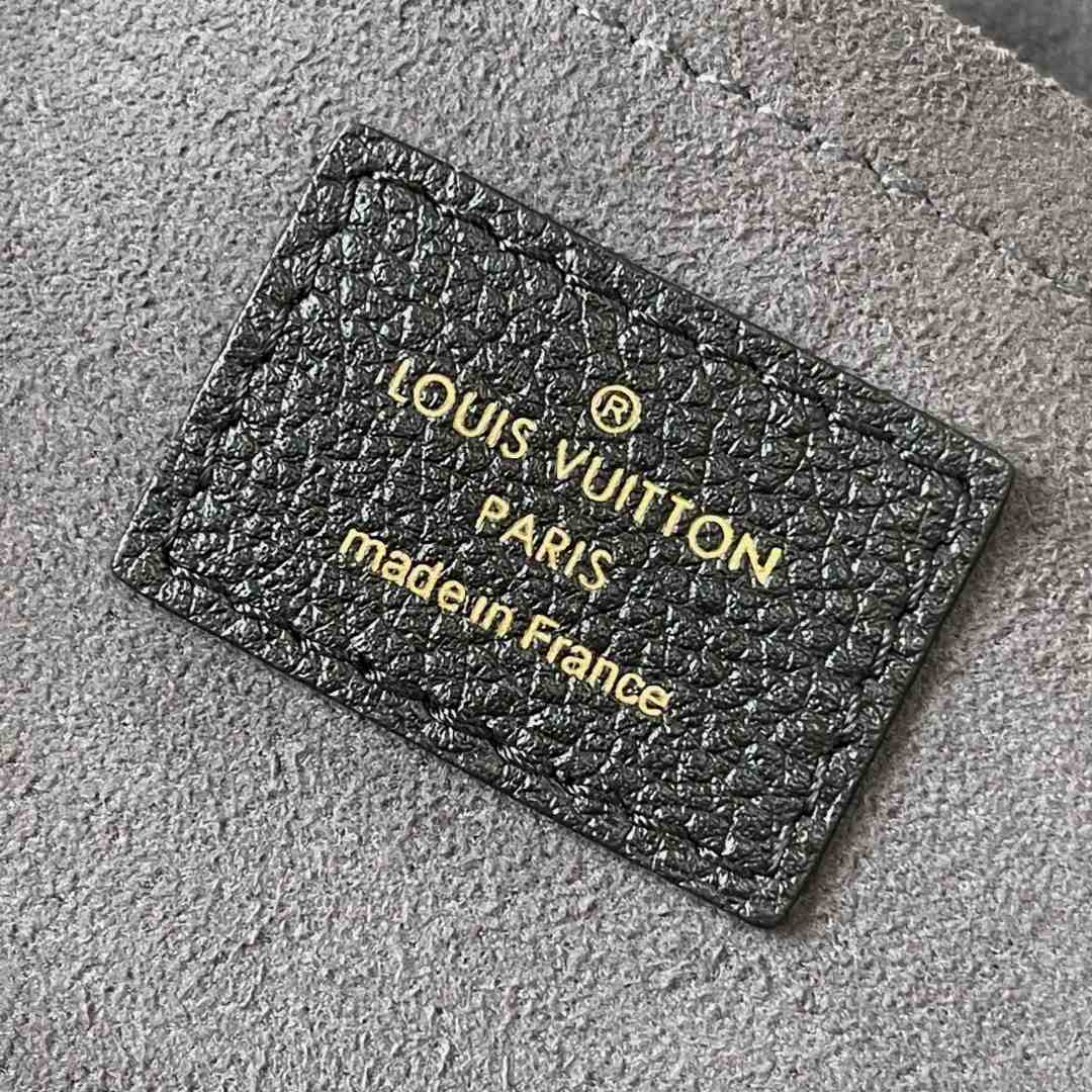 Louis Vuitton Bagatelle (24-18-7cm)  M46735 - DopestKickz