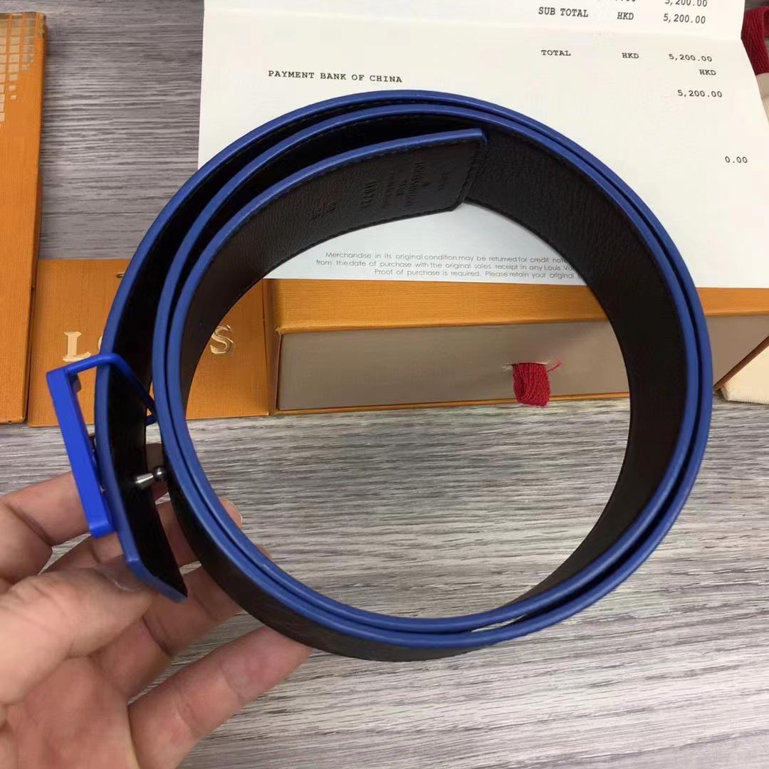 Louis Vuitton LV Line 40mm Reversible Belt    M0721V - DopestKickz
