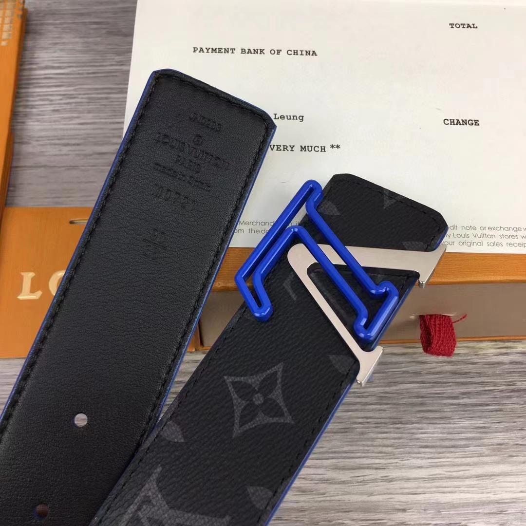 Louis Vuitton LV Line 40mm Reversible Belt    M0721V - DopestKickz