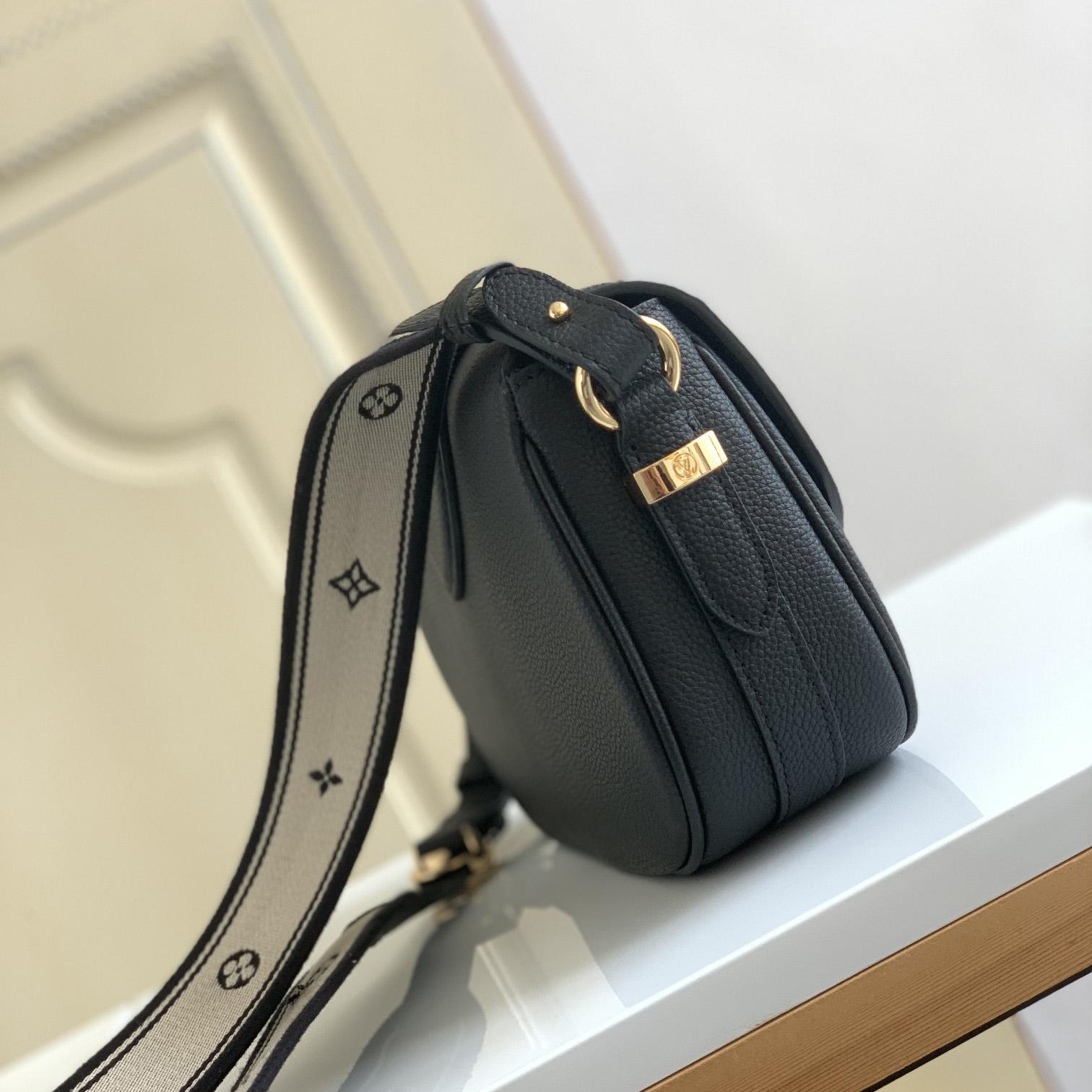 Louis Vuitton LV Pont 9 Soft MM (25 x 17.5 x 8cm) - DopestKickz