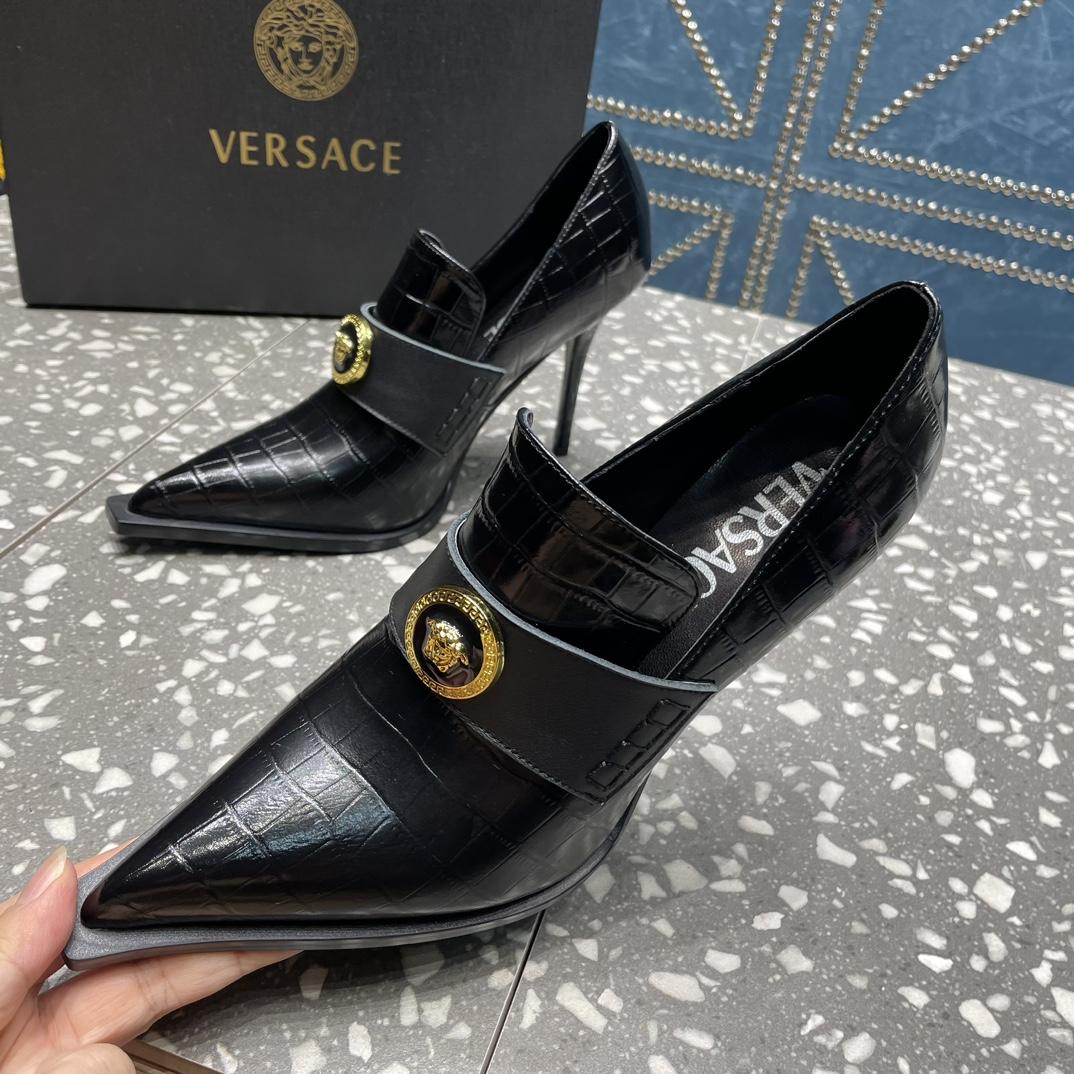 Versace Alia Pumps - DopestKickz
