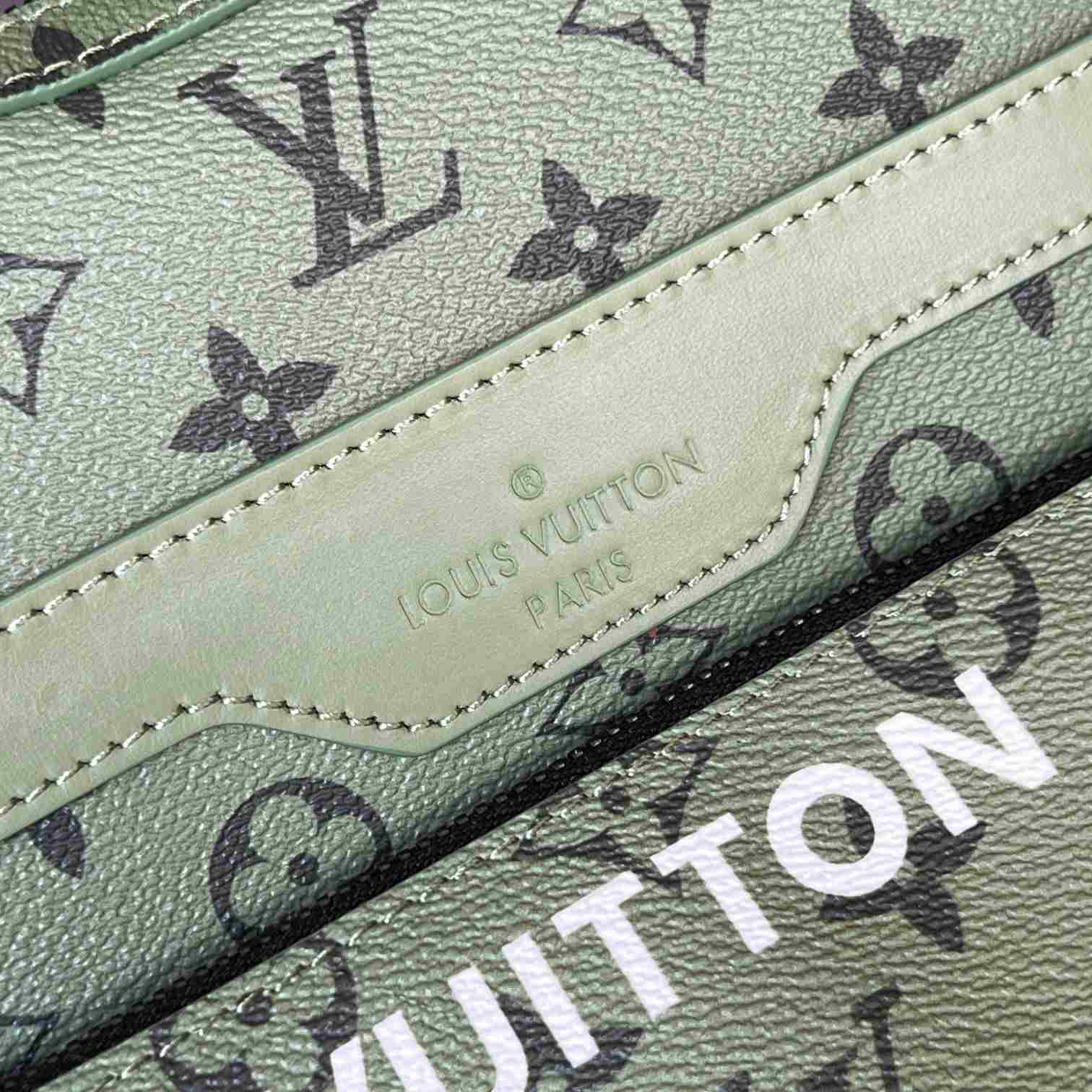 Louis Vuitton Trio Messenger   M23783 - DopestKickz