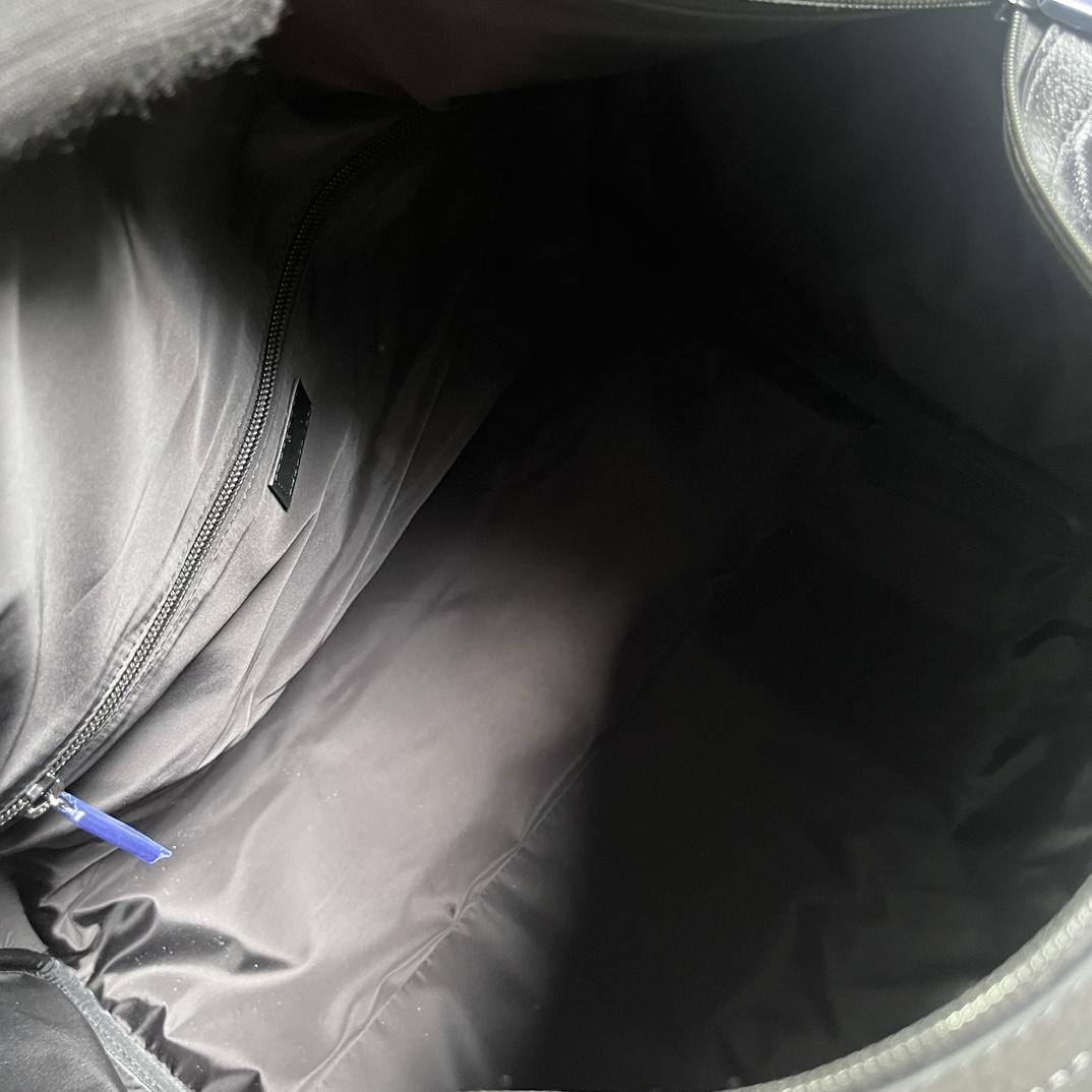 Gucci Maxi Duffle Bag With Web(45.5x 29x 27cm) - DopestKickz