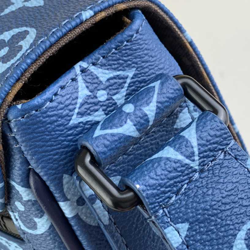 Louis Vuitton District PM  M23785 - DopestKickz